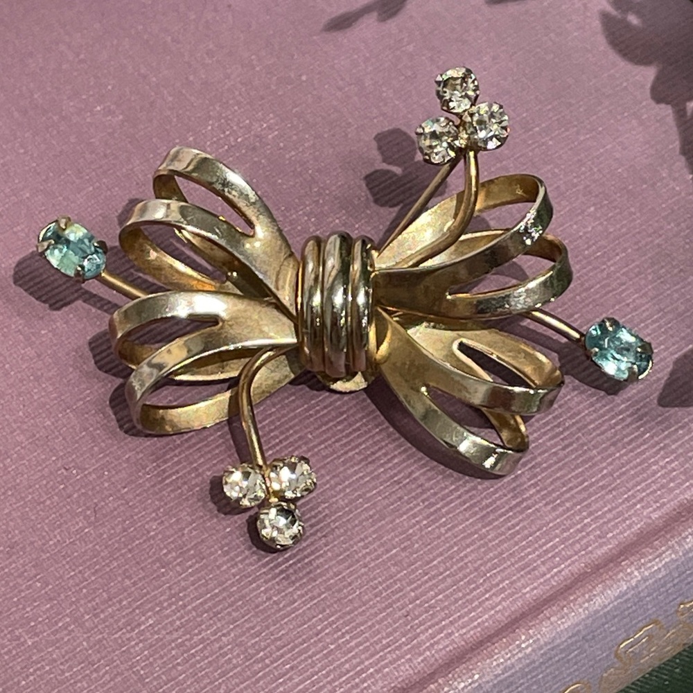 Vintage brooch/pin